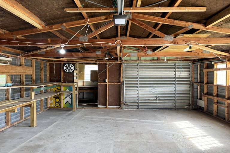 Photo of property in 211 Whirinaki Road, Eskdale, Napier, 4182