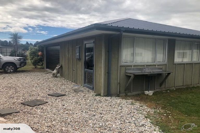Photo of property in 11 Pauareka Road, Haast, 7886