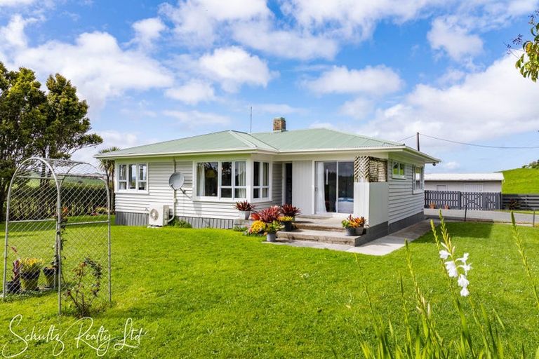 Photo of property in 69 Marohemo Road, Maungaturoto, 0583