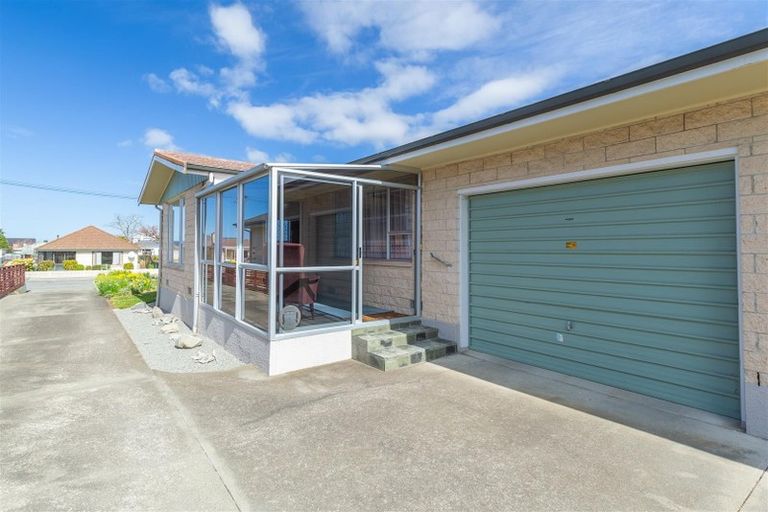 Photo of property in 10a Churchill Place, Waimate, 7924