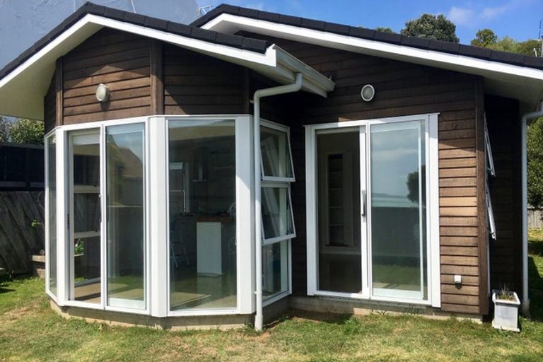 Photo of property in 10b Rogers Avenue, Eastern Beach, Auckland, 2012