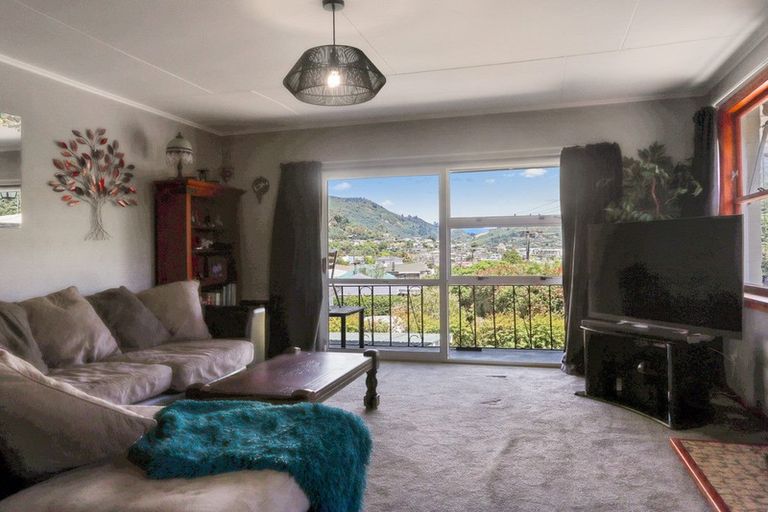 Photo of property in 116 Waikawa Road, Picton, 7220