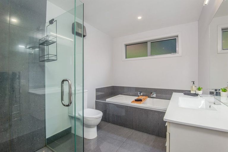 Photo of property in 30a Ravenswood Road, Saint Clair, Dunedin, 9012