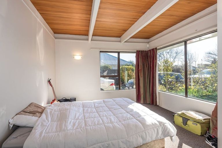 Photo of property in 27 Wadeley Road, Ilam, Christchurch, 8041