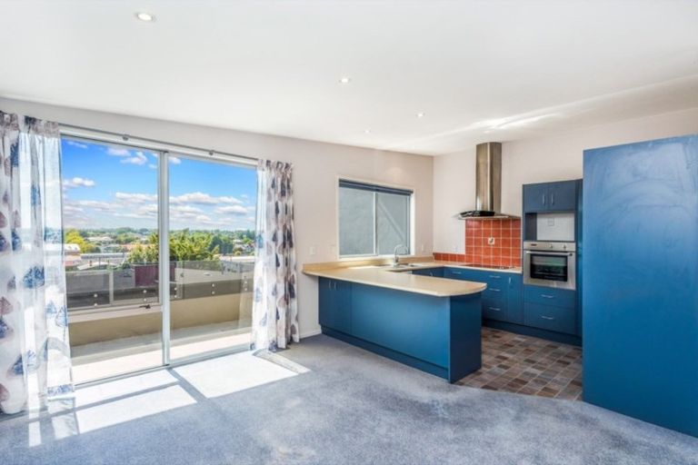 Photo of property in 21c Ruakiwi Road, Hamilton Lake, Hamilton, 3204