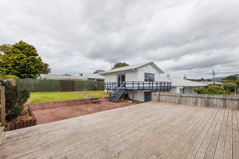Photo of property in 2 Stoke Place, Awapuni, Palmerston North, 4412