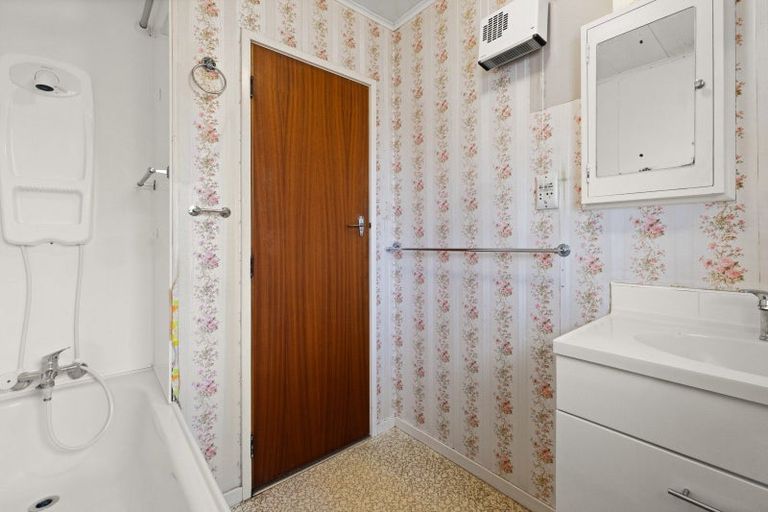 Photo of property in 804a Alexandra Street, Parkvale, Hastings, 4122