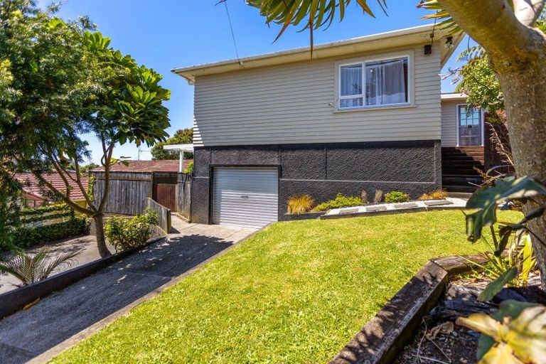 Photo of property in 7 Penrith Street, Westown, New Plymouth, 4310