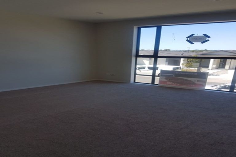 Photo of property in 16b Hollowout Street, Takanini, 2112