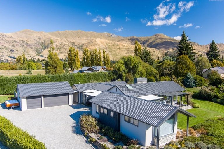 Photo of property in 66a Golf Course Road, Wanaka, 9305