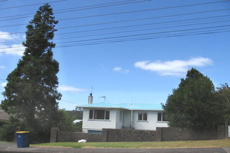 Photo of property in 79 Verbena Road, Birkdale, Auckland, 0626