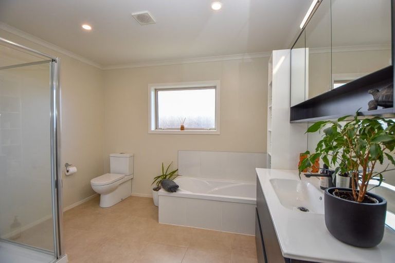 Photo of property in 50 Armstrong Avenue, Carterton, 5713