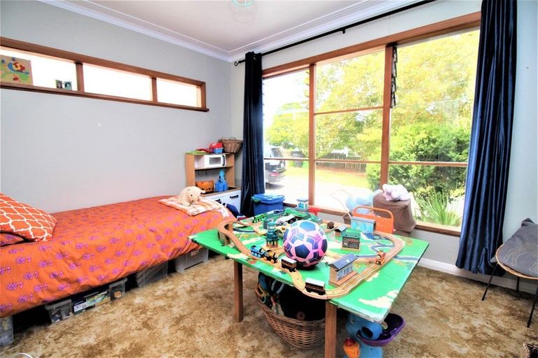 Photo of property in 88 Rosier Road, Glen Eden, Auckland, 0602