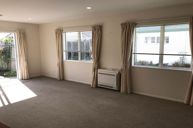 Photo of property in 41b Vivian Street, Burwood, Christchurch, 8083