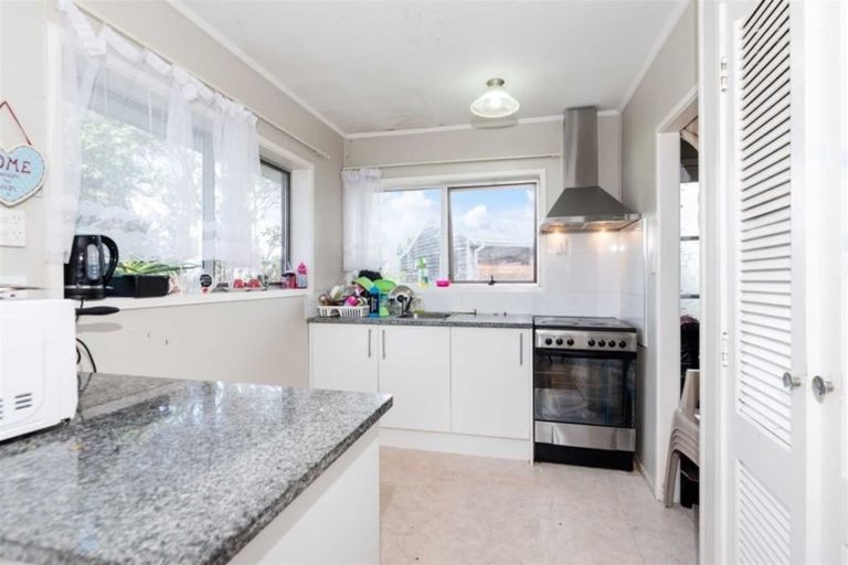 Photo of property in 6/3 Koromiko Street, New Lynn, Auckland, 0600