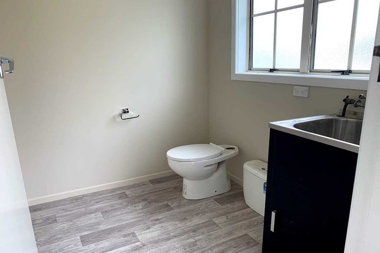 Photo of property in 26 West Coast Road, Te Kopuru, 0371