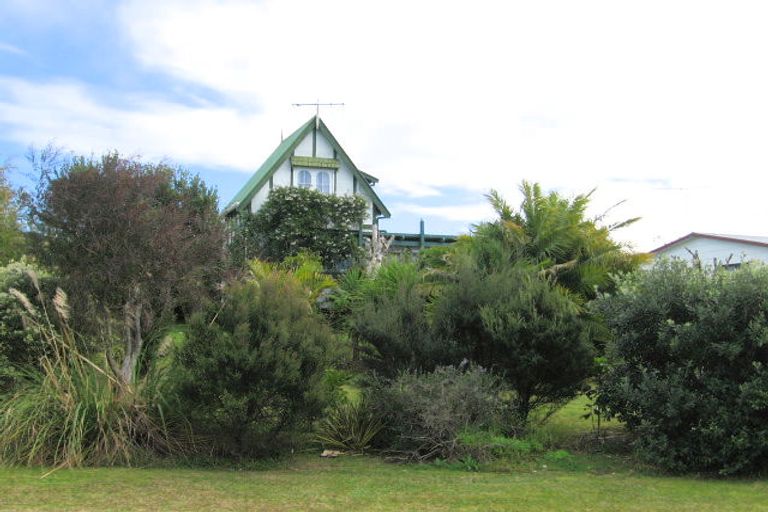 Photo of property in 23 Kauri Crescent, Snells Beach, 0920