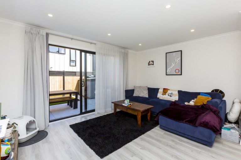 Photo of property in 1 Raeble Walkington Lane, Wallaceville, Upper Hutt, 5018