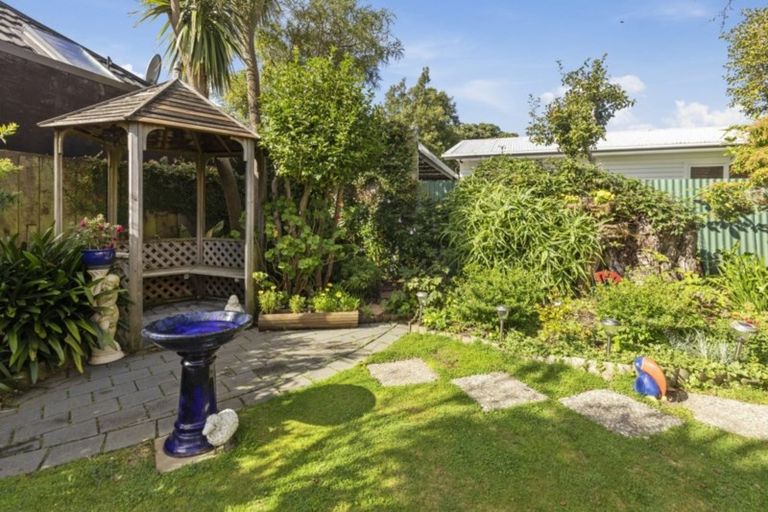 Photo of property in 2/22 Epuni Street, Hutt Central, Lower Hutt, 5011
