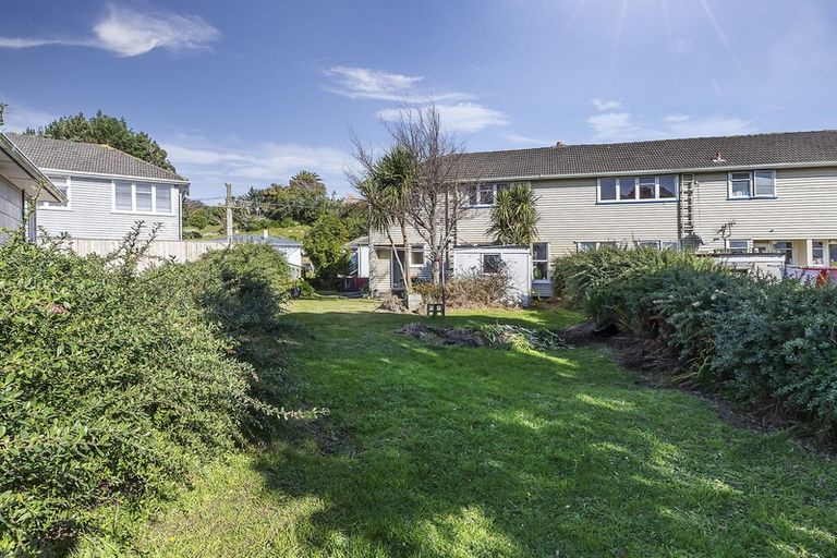 Photo of property in 105-111 Bedford Street, Cannons Creek, Porirua, 5024