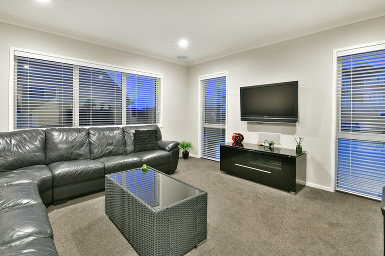 Photo of property in 34 Skipjack Pass, Silverdale, 0932