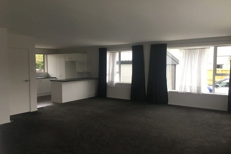 Photo of property in 2/145 Grahams Road, Burnside, Christchurch, 8053