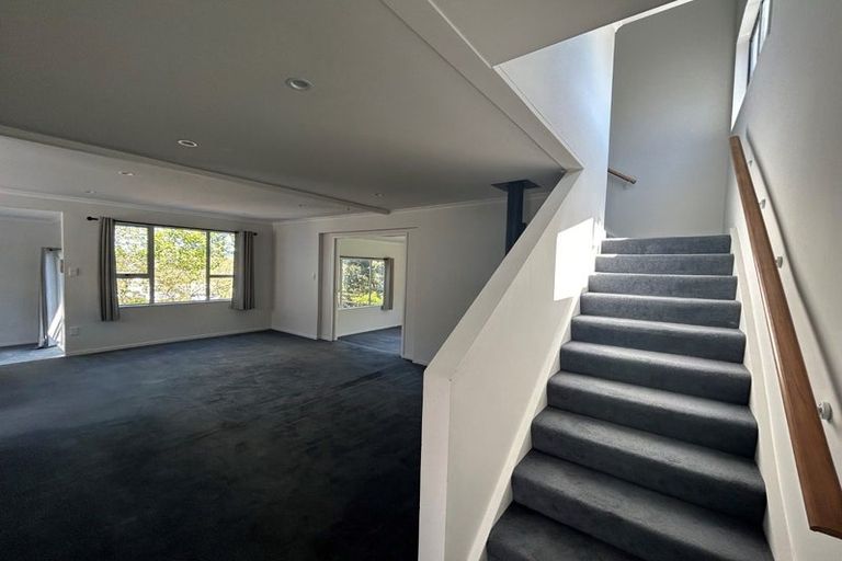 Photo of property in 15 Solway Place, Papakowhai, Porirua, 5024