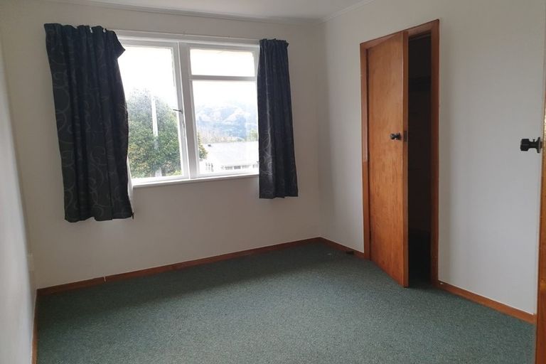 Photo of property in 33-35 Gear Terrace, Ranui, Porirua, 5024