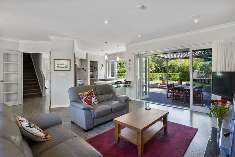 Photo of property in 151a Whangaparaoa Road, Red Beach, 0932