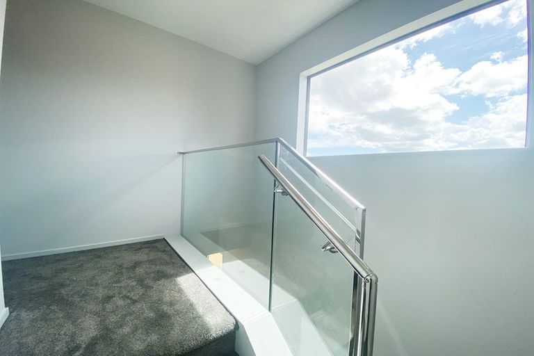 Photo of property in 7e La Trobe Street, Pakuranga Heights, Auckland, 2010