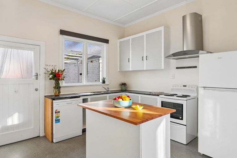 Photo of property in 49 Richmond Street, Forbury, Dunedin, 9012