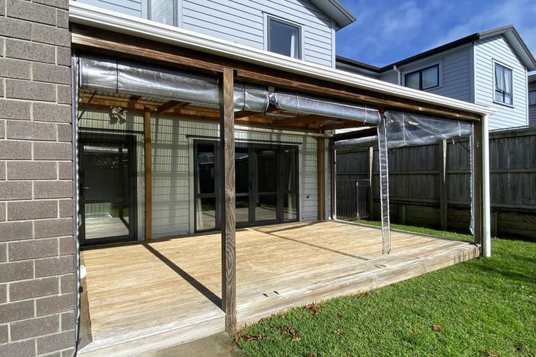 Photo of property in 37 Ipukarea Street, Weymouth, Auckland, 2103