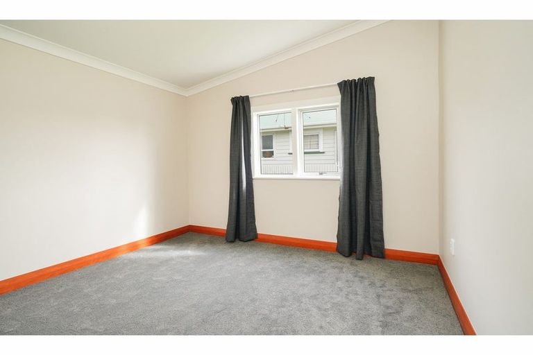 Photo of property in 16 Tanner Street, Grasmere, Invercargill, 9810