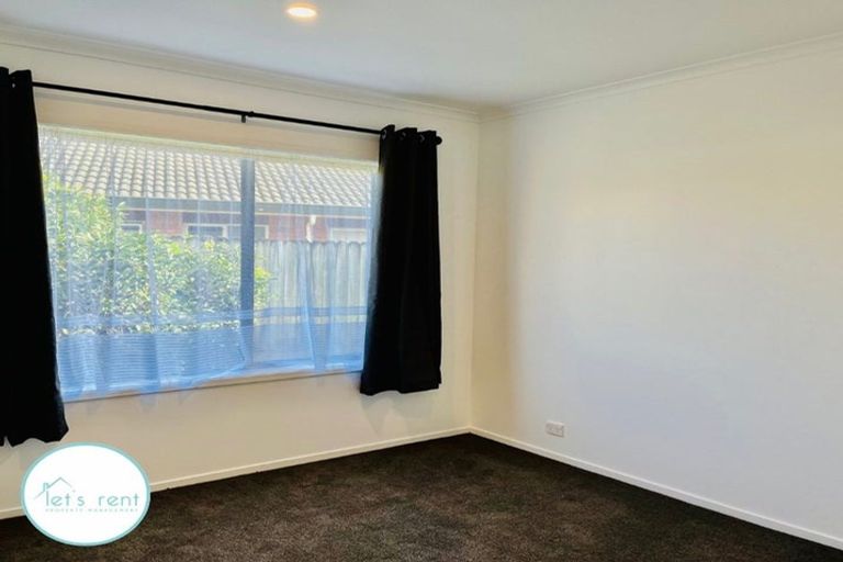 Photo of property in 60 Sheriff Place, Randwick Park, Auckland, 2105