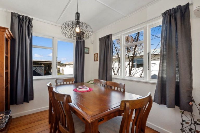 Photo of property in 8a Farnworth Avenue, Holdens Bay, Rotorua, 3010