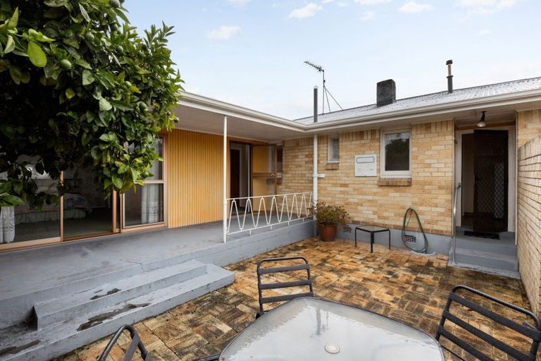 Photo of property in 38 Taylor Terrace, St Andrews, Hamilton, 3200