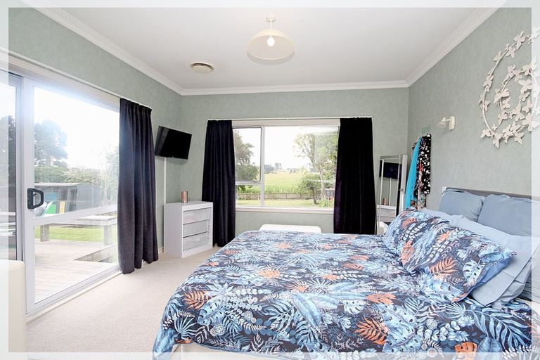 Photo of property in 54 Kawiu Road, Levin, 5510