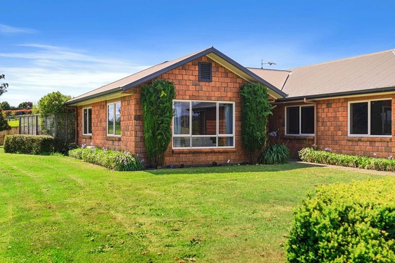 Photo of property in 2/43 Mccandlish Road, Ngahinapouri, Hamilton, 3290