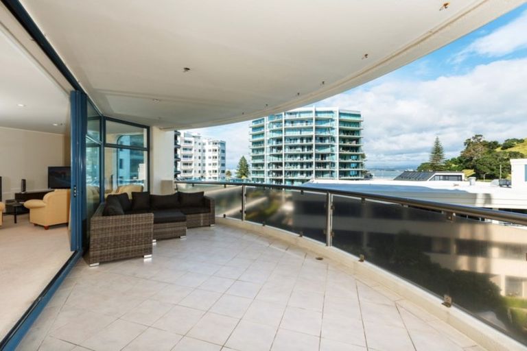 Photo of property in Oceanside Tower 1, 3/2c Marine Parade, Mount Maunganui, 3116
