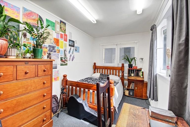 Photo of property in 88 Victoria Road, Devonport, Auckland, 0624