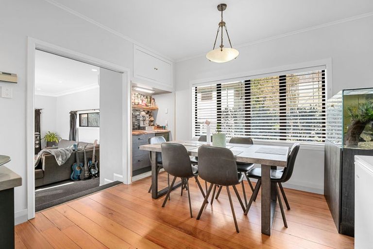 Photo of property in 28 Braid Road, St Andrews, Hamilton, 3200