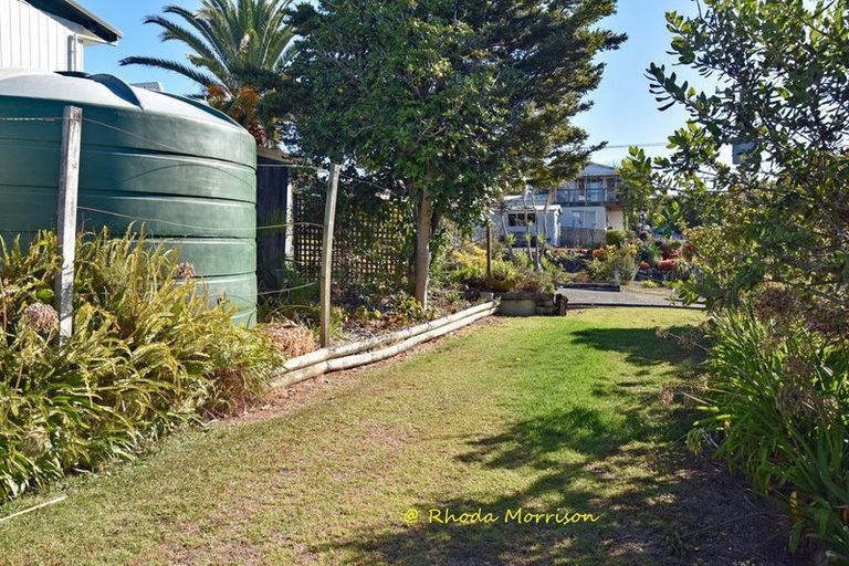 Photo of property in 1 Sandy Beach Road, Tinopai, 0593