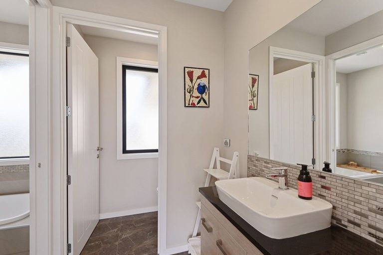 Photo of property in 24 Landsborough Drive, Darfield, 7571