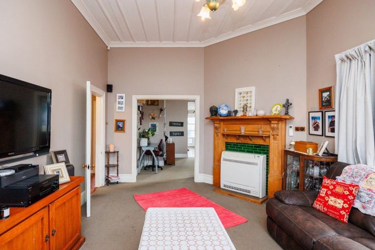 Photo of property in 38 Queen Street, Feilding, 4702