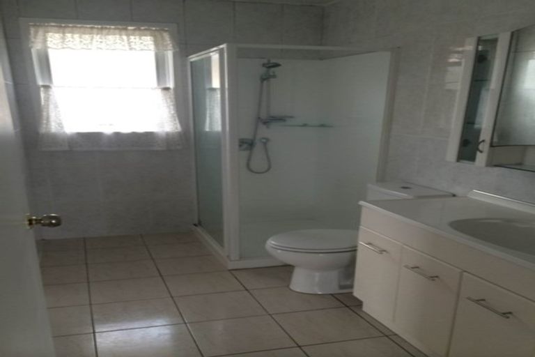 Photo of property in 9 Studfall Street, Pakuranga Heights, Auckland, 2010