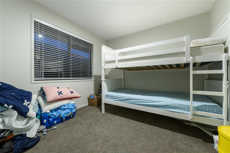 Photo of property in 18 Cupples Street, Papamoa Beach, Papamoa, 3118