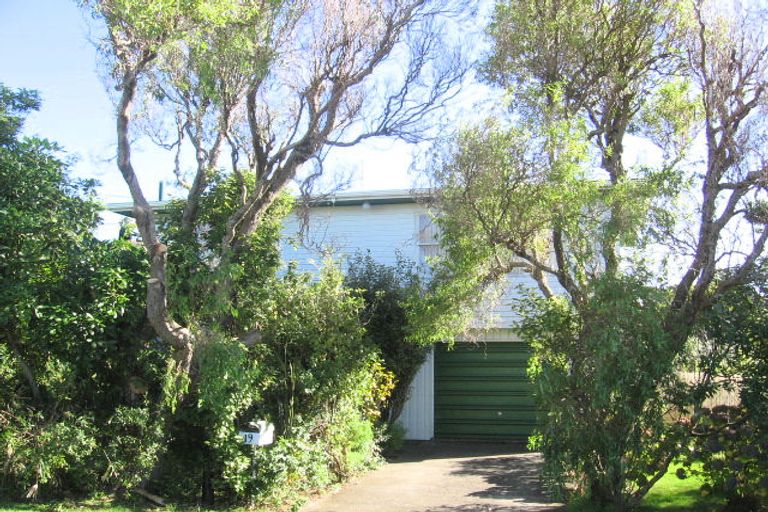 Photo of property in 19 Hawtrey Terrace, Churton Park, Wellington, 6037