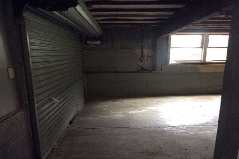 Photo of property in 13a Ribblesdale Road, Henderson, Auckland, 0612