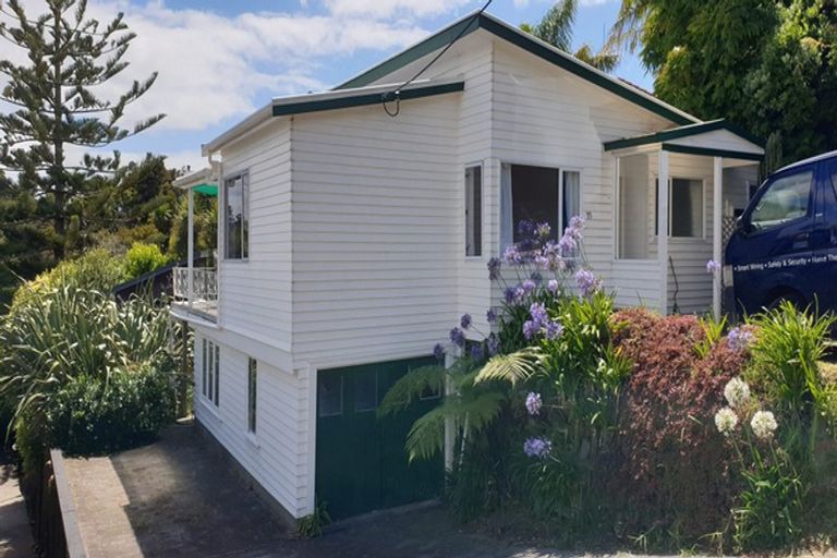 Photo of property in 55 Duncansby Road, Stanmore Bay, Whangaparaoa, 0932