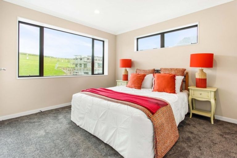 Photo of property in 17 Tawatawa Street, Long Bay, Auckland, 0630